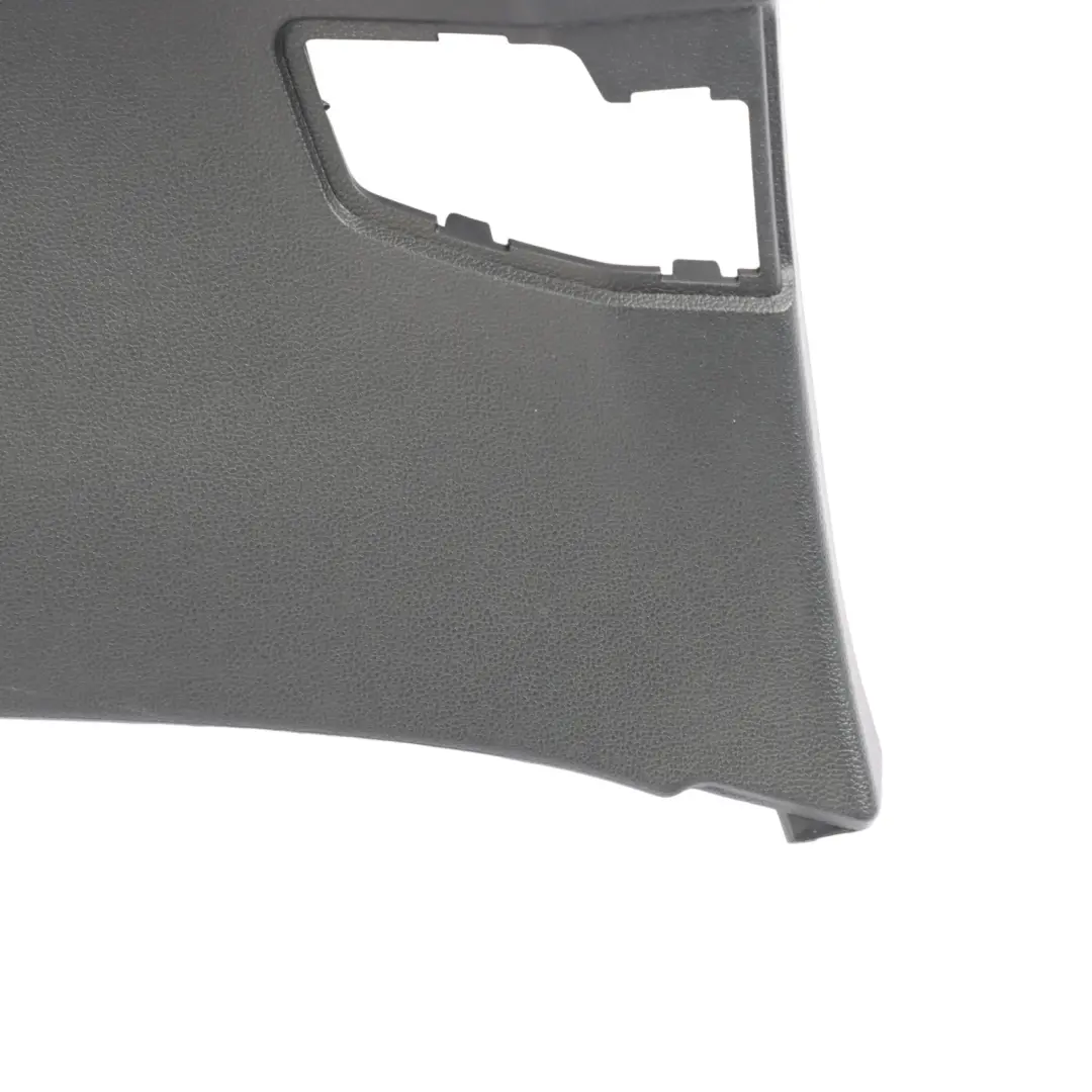 Volkswagen Golf 8 CD1 Couvercle de Coffre Panneau Intérieur Noir - SKU 5H6867601B - Numéro de pièce 5H6867601B