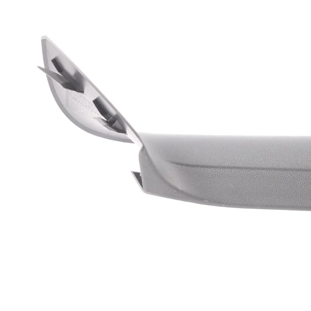 Volkswagen Golf 8 Embellecedor panel tapa maletero trasero izquierdo - SKU 5H6867703 - Número de pieza 5H6867703