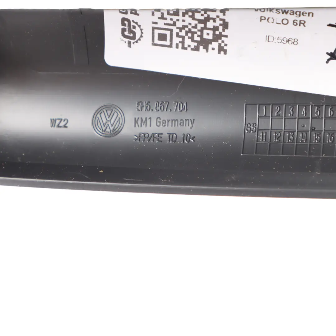 Volkswagen Polo 6R Kofferraumdeckel obere Verkleidung hinten rechts Abdeckung - SKU 5H6867704 - Teilenummer 5H6867704