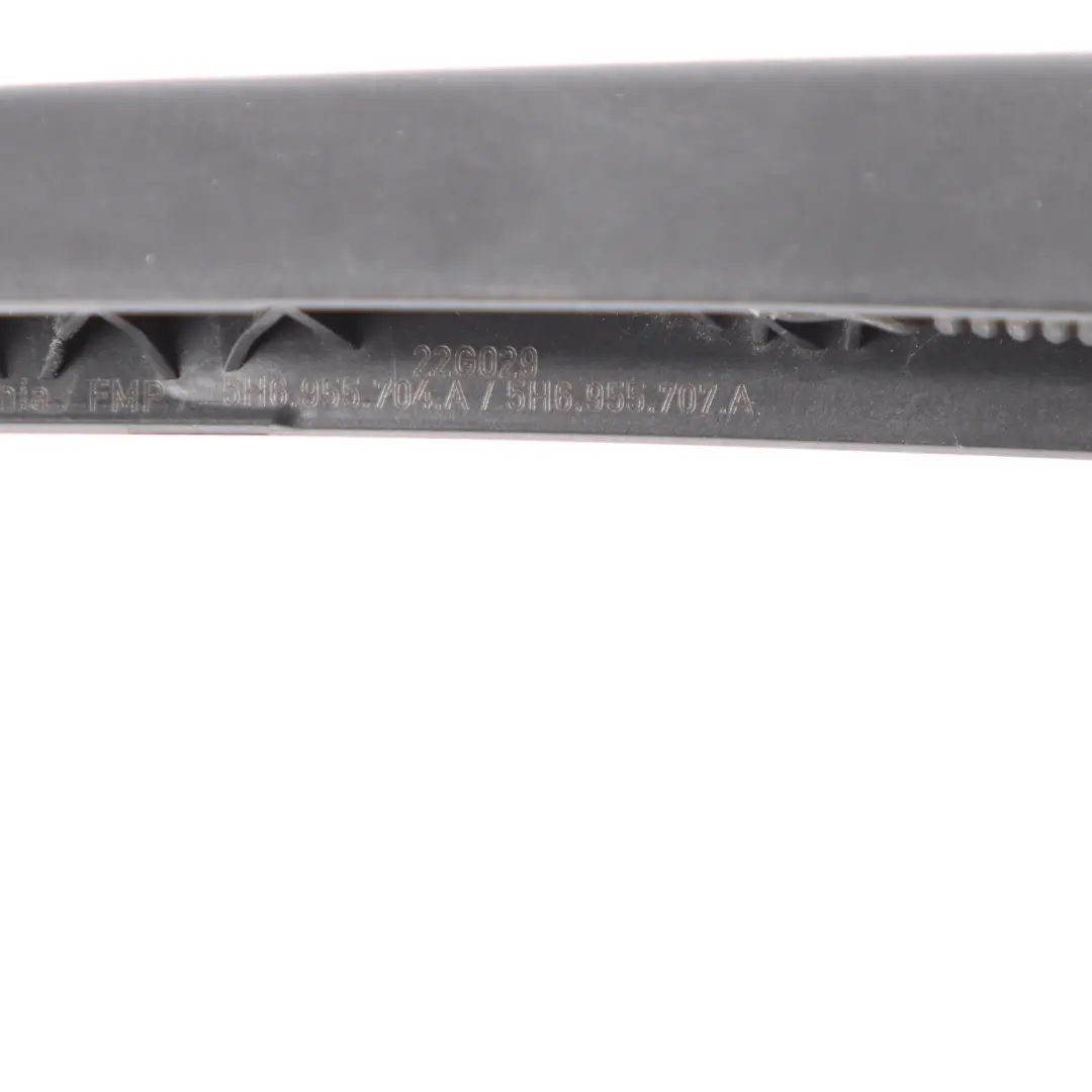 Wiper Arm Boot Lid Wiper Arm to Volkswagen Golf 8 CD1 Hatchback Rear with Part number 5H6955707 Volkswagen Golf 8 CD1 Hatchback Rear Wiper Arm Boot Lid Wiper Arm - SKU 5H6955707 - Part number 5H6955707