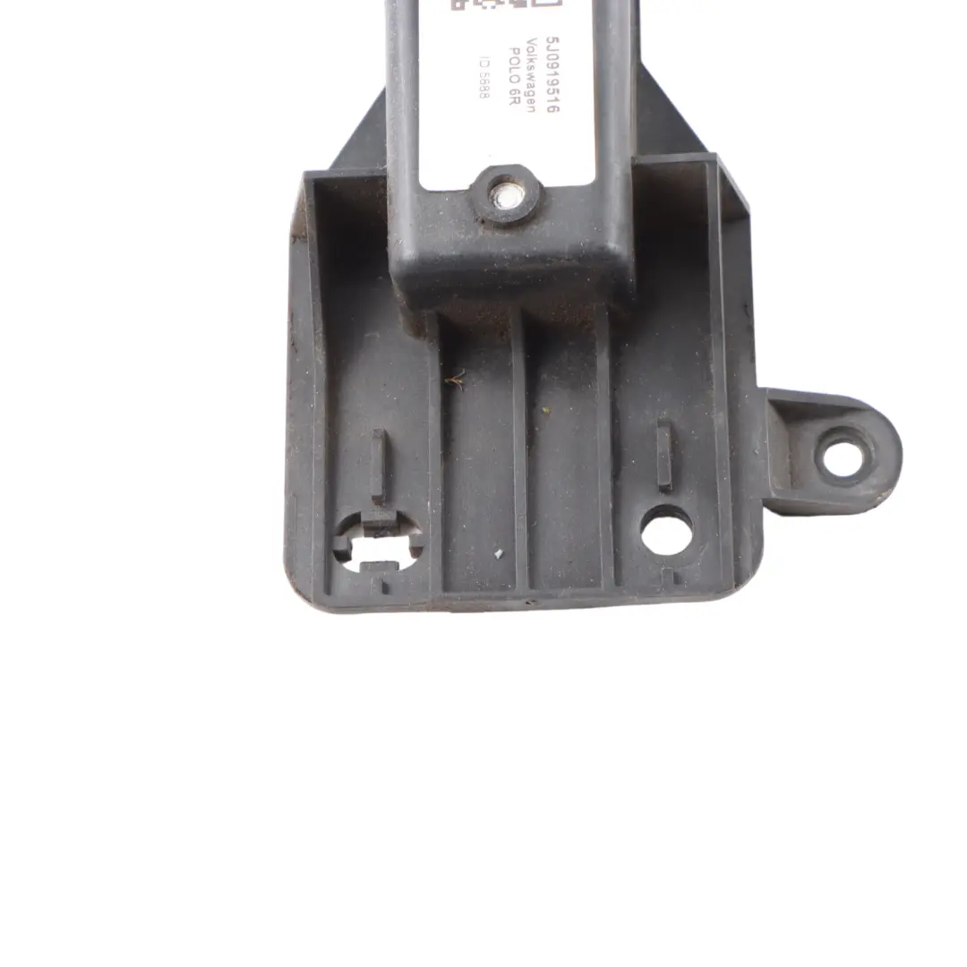 Radiator Fan Relay Electrical Module Unit to VW Volkswagen Polo 6R with Part number 5J0919516 VW Volkswagen Polo 6R Radiator Fan Relay Electrical Module Unit - SKU 5J0919516 - Part number 5J0919516