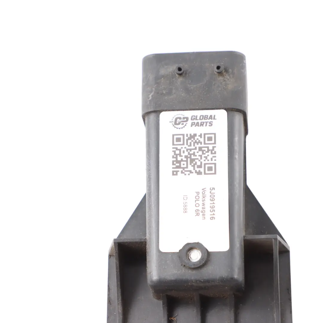 Radiator Fan Relay Electrical Module Unit to VW Volkswagen Polo 6R with Part number 5J0919516 VW Volkswagen Polo 6R Radiator Fan Relay Electrical Module Unit - SKU 5J0919516 - Part number 5J0919516