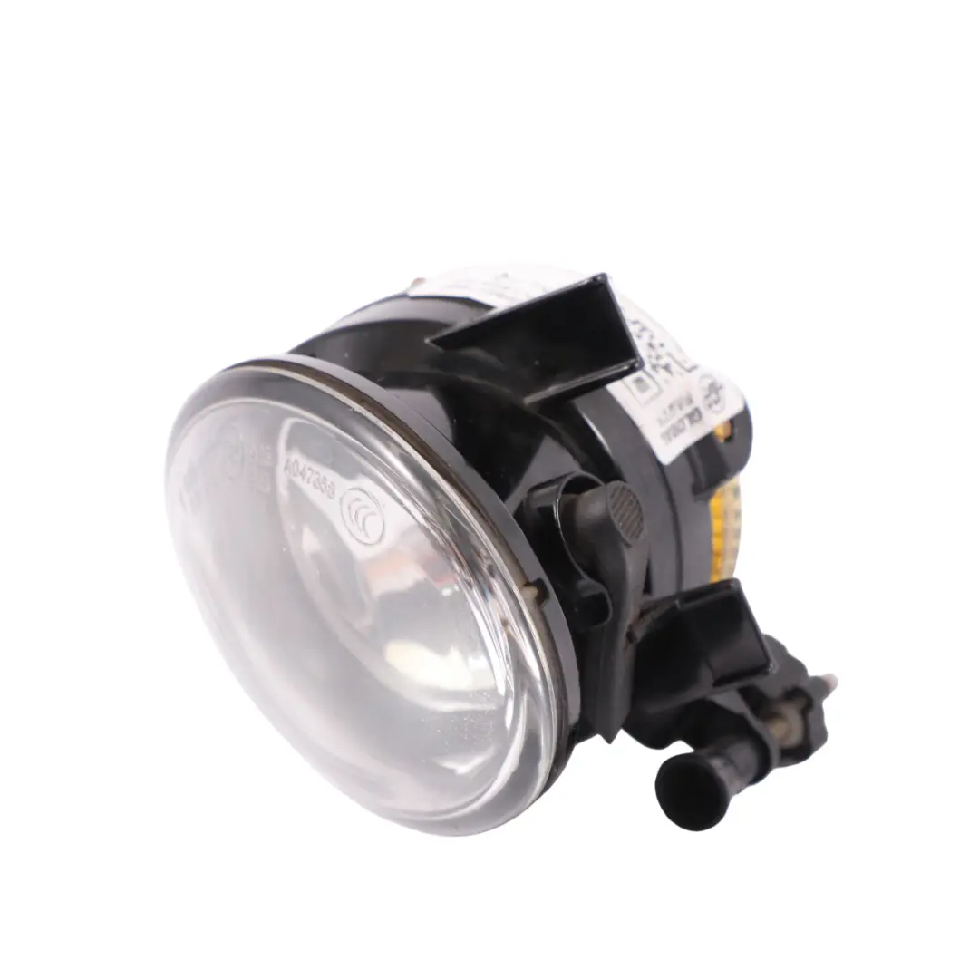 Front Fog Light Lamp Bumper Right O/S to Volkswagen Golf 5 with Part number 5K0941700F Volkswagen Golf 5 Front Fog Light Lamp Bumper Right O/S - SKU 5K0941700F - Part number 5K0941700F
