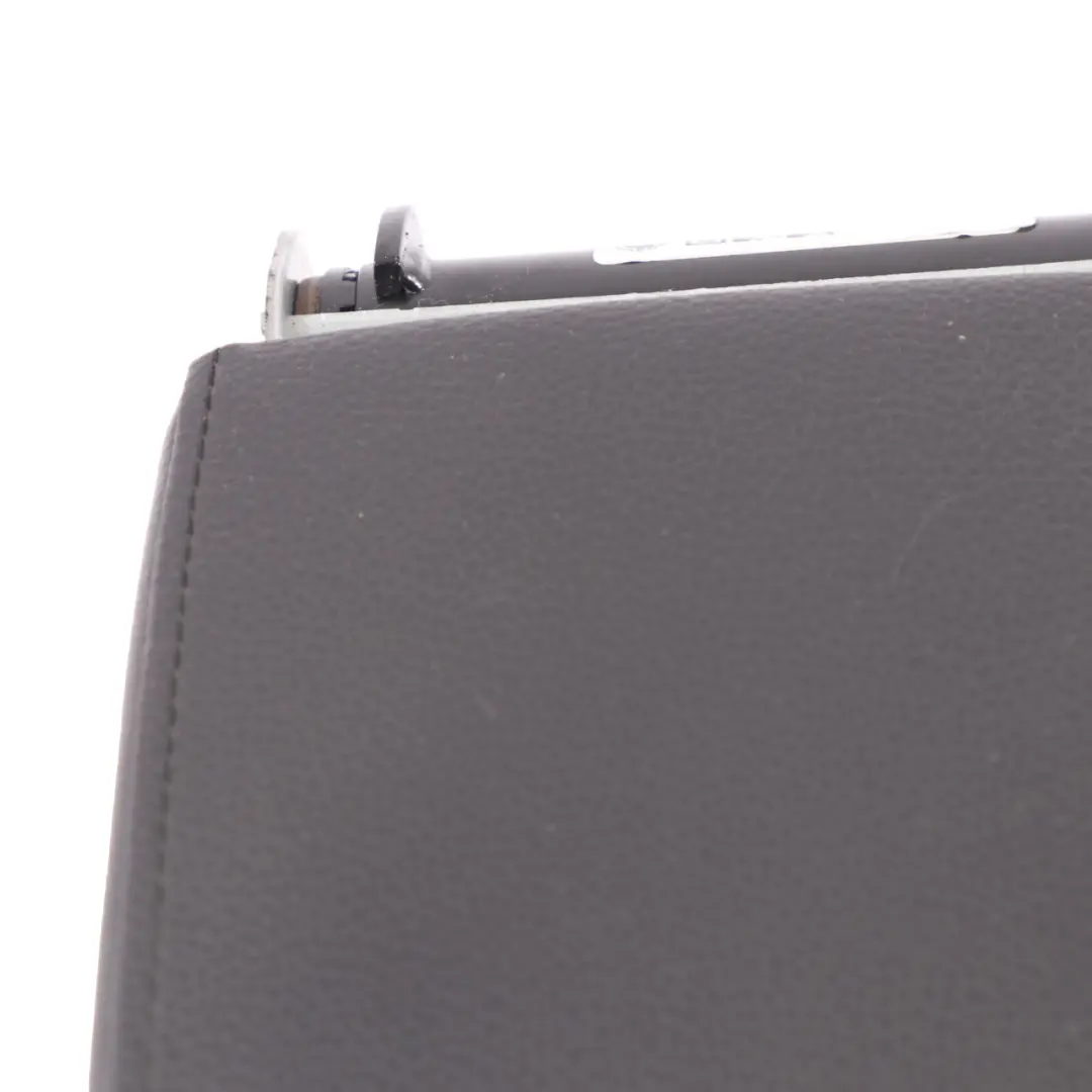 7N Consola Central Almacenamiento Cubierta Imitación Cuero Negro para VW Sharan con número de pieza 5M0864207G VW Sharan 7N Consola Central Almacenamiento Cubierta Imitación Cuero Negro - SKU 5M0864207G - Número de pieza 5M0864207G