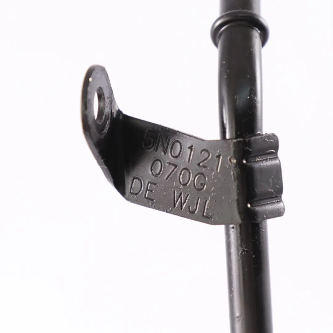 VW Tiguan 1 5N 2,0 TDi Diesel Conduite de liquide refroidissement Conduite d'eau - SKU 5N0121070G - Numéro de pièce 5N0121070G