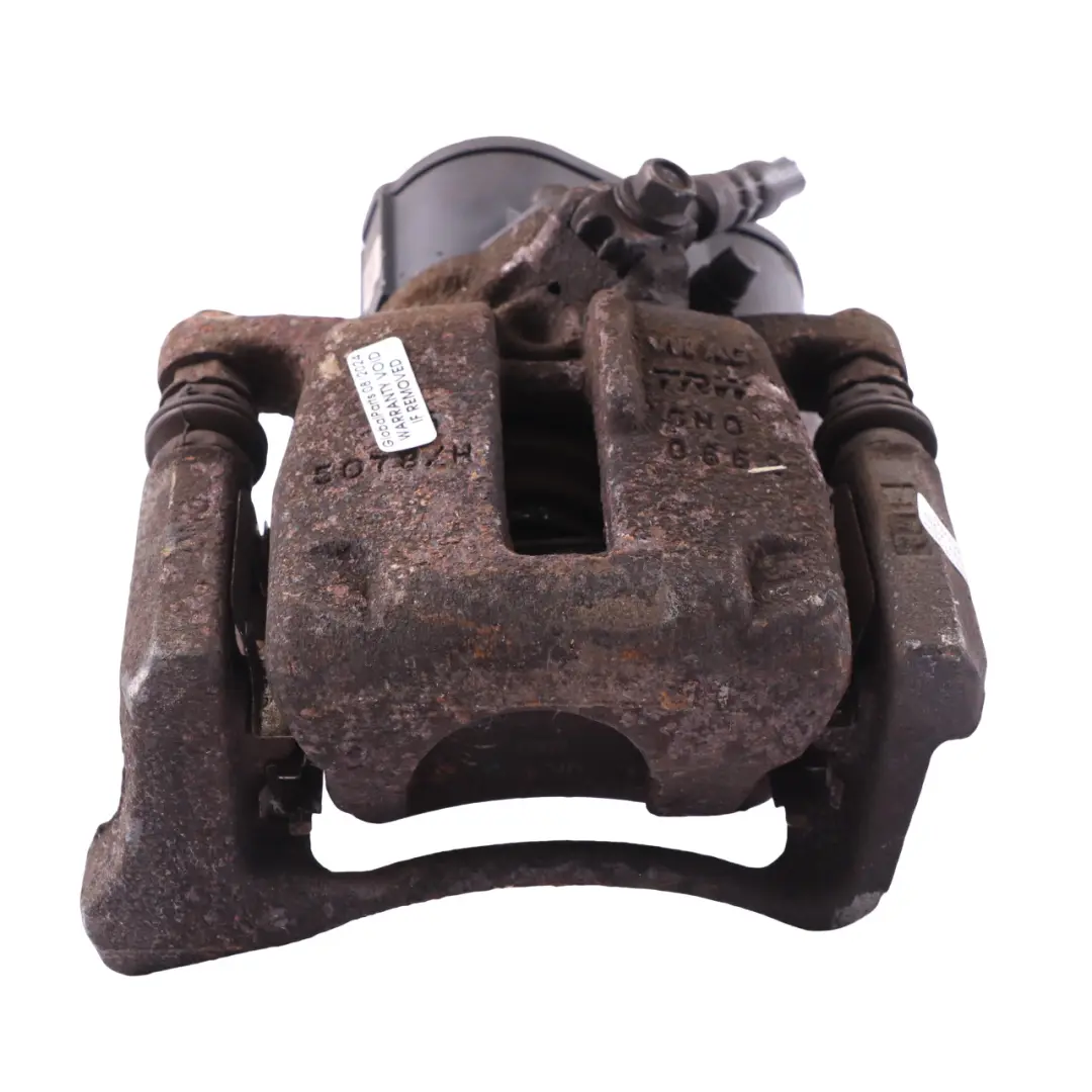 Soporte de pinza de freno trasero izquierdo para VW Volkswagen Tiguan 5N con número de pieza 5N0615403 VW Volkswagen Tiguan 5N Soporte de pinza de freno trasero izquierdo - SKU 5N0615403 - Número de pieza 5N0615403