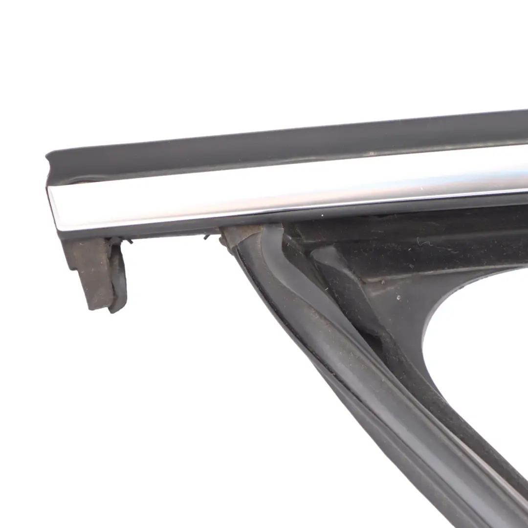 Front Window Frame Guide Seal Right O/S Gasket Chrome to VW Tiguan 5N with Part number 5N0837432G VW Tiguan 5N Front Window Frame Guide Seal Right O/S Gasket Chrome - SKU 5N0837432G - Part number 5N0837432G