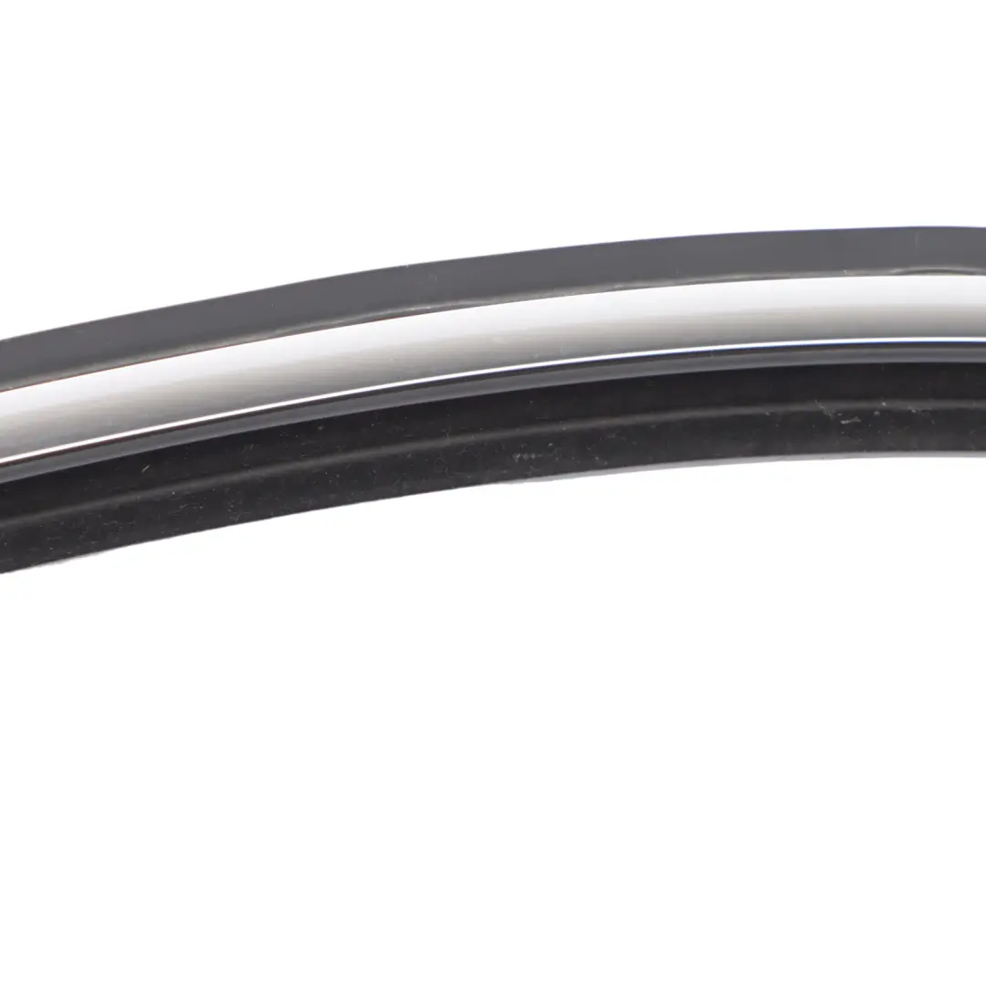 Front Window Frame Guide Seal Right O/S Gasket Chrome to VW Tiguan 5N with Part number 5N0837432G VW Tiguan 5N Front Window Frame Guide Seal Right O/S Gasket Chrome - SKU 5N0837432G - Part number 5N0837432G