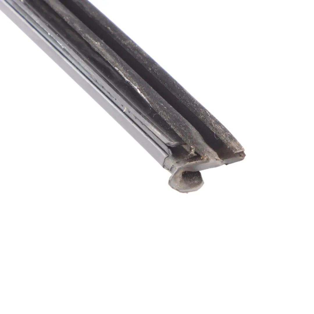 vorne links innere Fensteröffnung Dichtung für VW Volkswagen Tiguan 5N mit Teilenummer 5N0837479 VW Volkswagen Tiguan 5N vorne links innere Fensteröffnung Dichtung - SKU 5N0837479 - Teilenummer 5N0837479