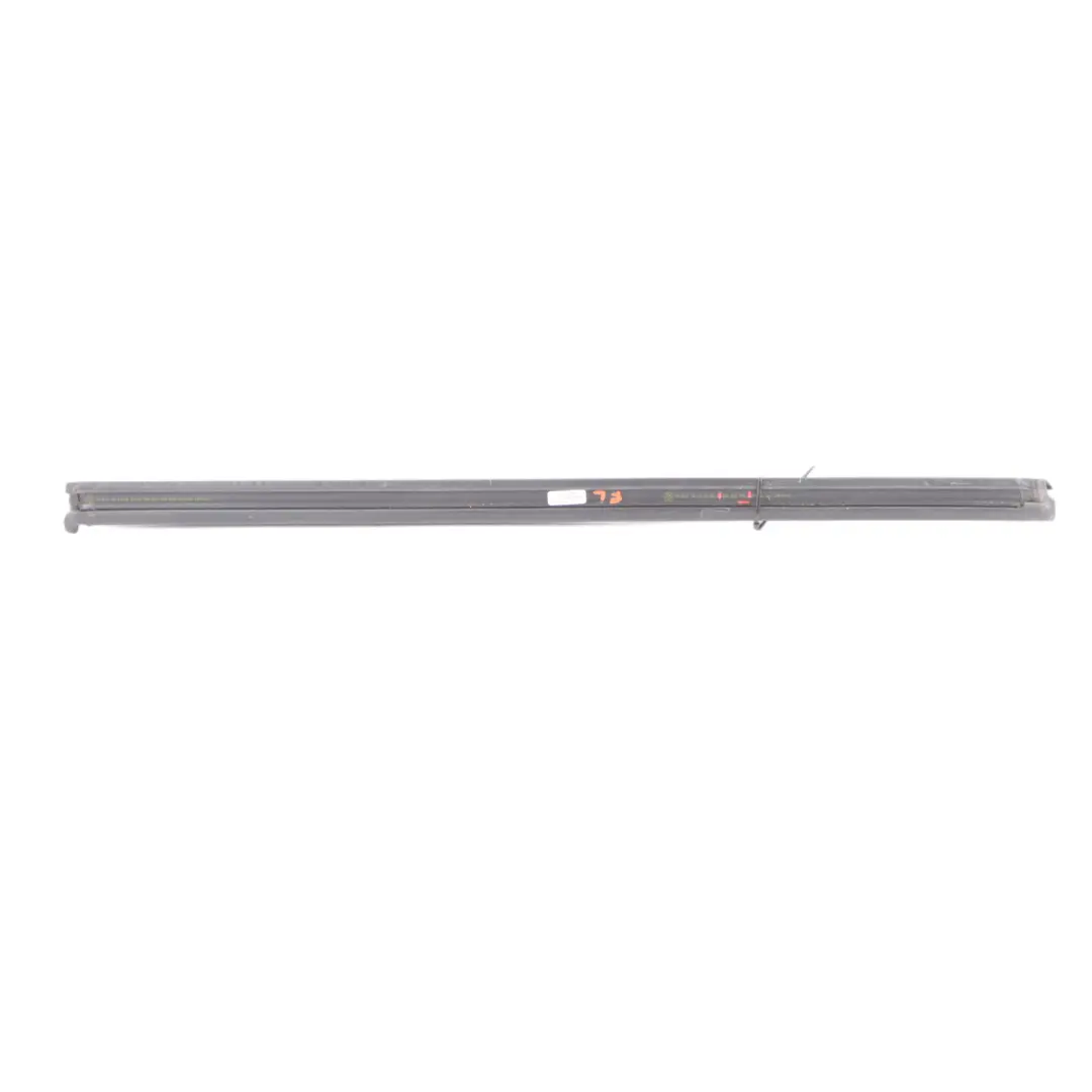 VW Volkswagen Tiguan 5N Joint d'ouverture vitre intérieure gauche - SKU 5N0837479 - Numéro de pièce 5N0837479