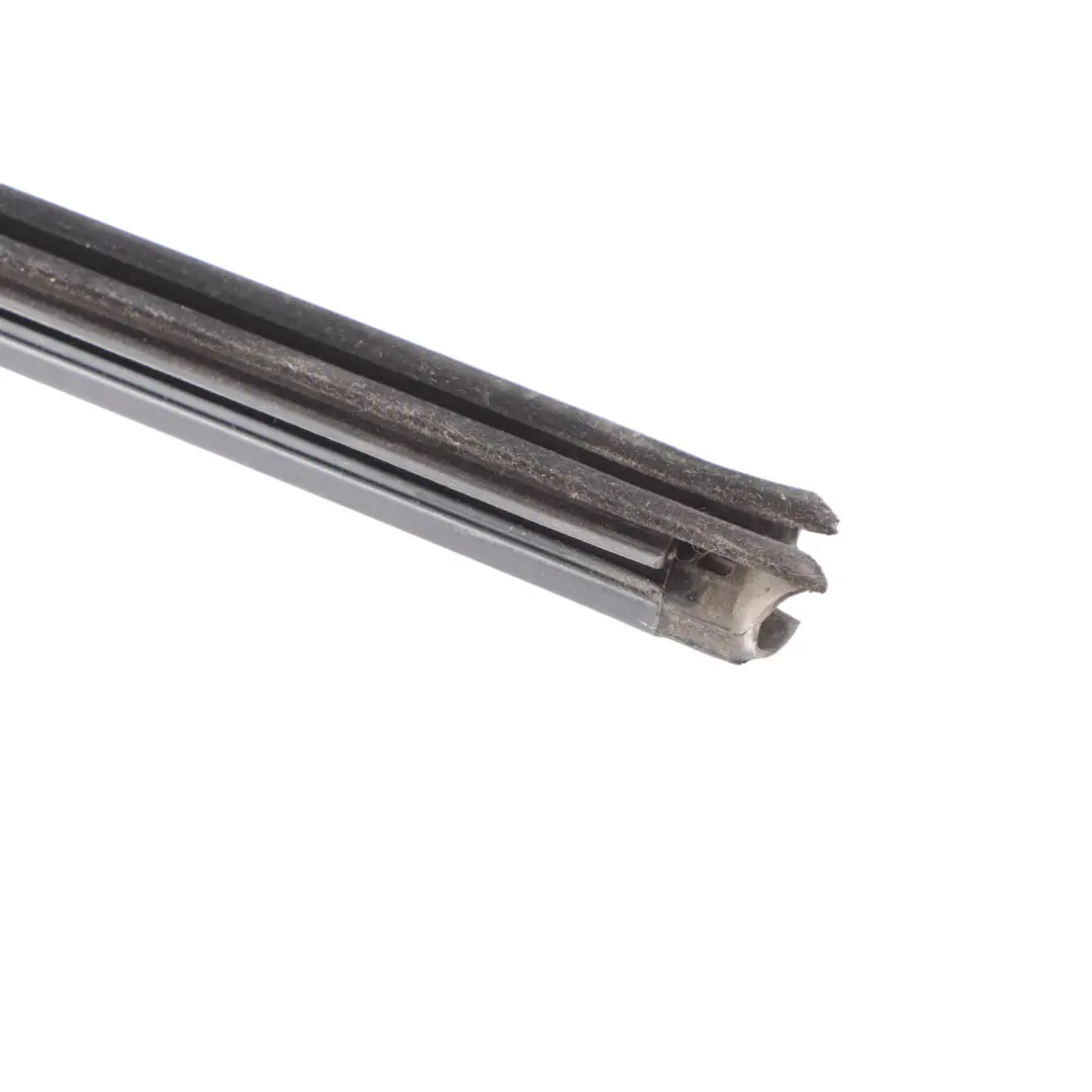 Front Right O/S Inner Window Aperture Seal to VW Volkswagen Tiguan 5N with Part number 5N0837480 VW Volkswagen Tiguan 5N Front Right O/S Inner Window Aperture Seal - SKU 5N0837480 - Part number 5N0837480