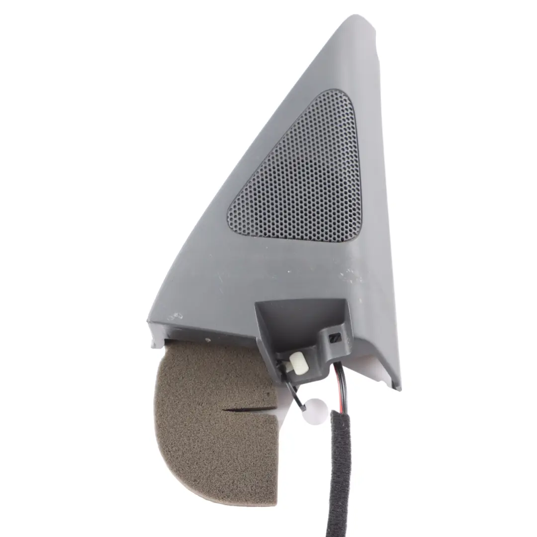 Garniture Porte Avant Droite Triangle pour Volkswagen Tiguan 5N à propos du numéro de pièce 5N0837974G Volkswagen Tiguan 5N Garniture Porte Avant Droite Triangle - SKU 5N0837974G - Numéro de pièce 5N0837974G