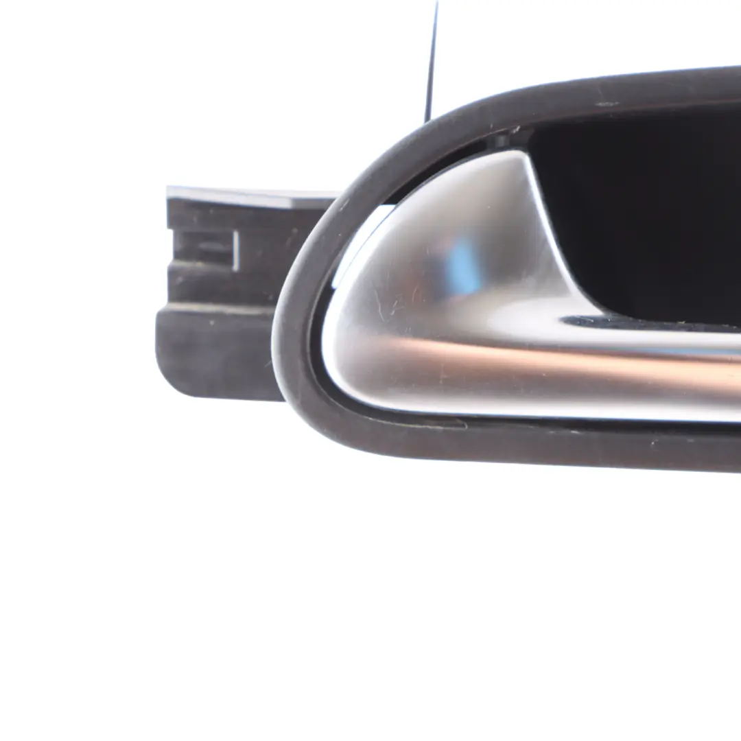 Poignée Porte Arrière Haut-Parleur Gauche Chrome 5N0839113A pour Volkswagen Tiguan 5N à propos du numéro de pièce 5N0839113AE Volkswagen Tiguan 5N Poignée Porte Arrière Haut-Parleur Gauche Chrome 5N0839113A - SKU 5N0839113AE - Numéro de pièce 5N0839113AE