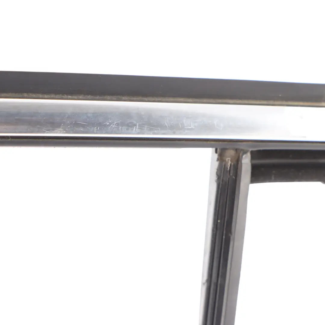 Window Frame Guide Seal Right O/S Gasket Chrome to VW Tiguan 5N Rear with Part number 5N0839432H VW Tiguan 5N Rear Window Frame Guide Seal Right O/S Gasket Chrome - SKU 5N0839432H - Part number 5N0839432H