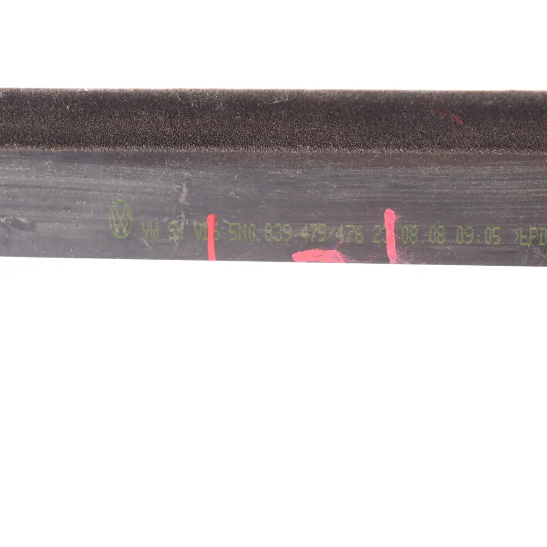 Volkswagen Tiguan Mk1 Joint Ouverture Vitre Chromé Arrière Gauche - SKU 5N0839475D - Numéro de pièce 5N0839475D