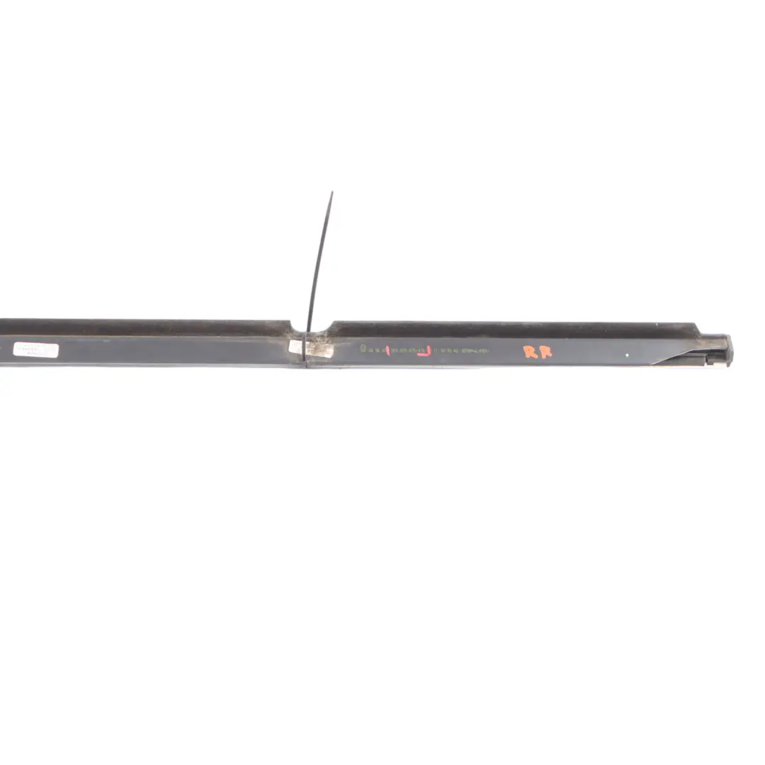 Volkswagen Tiguan 5N Listwa Drzwi Zgarniająca Tylna Prawa - SKU 5N0839476D - Numer Części 5N0839476D