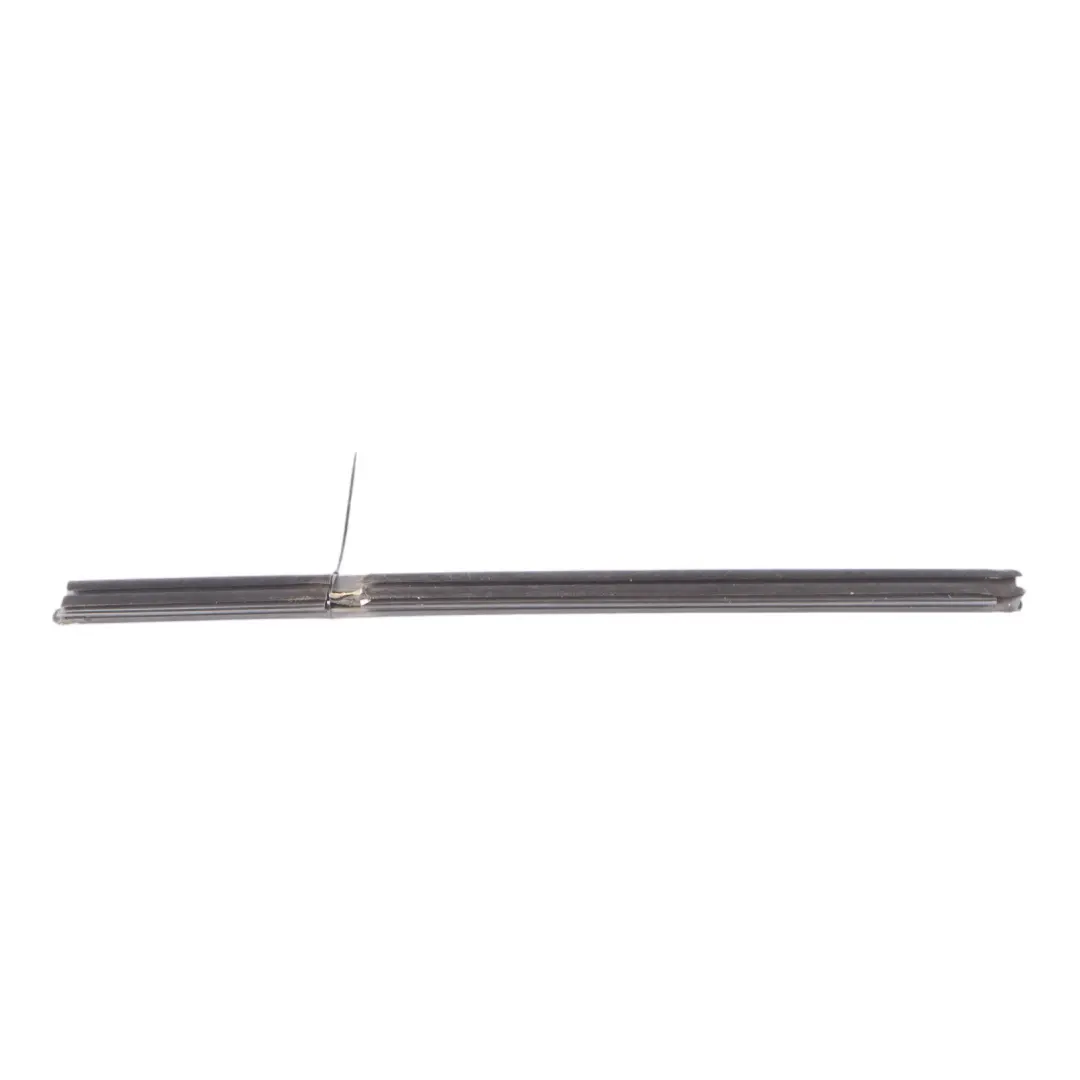 Guarnizione apertura del finestrino interno posteriore sinistro per VW Tiguan 5N con numero di parte 5N0839479A VW Tiguan 5N Guarnizione apertura del finestrino interno posteriore sinistro - SKU 5N0839479A - Numero di parte 5N0839479A