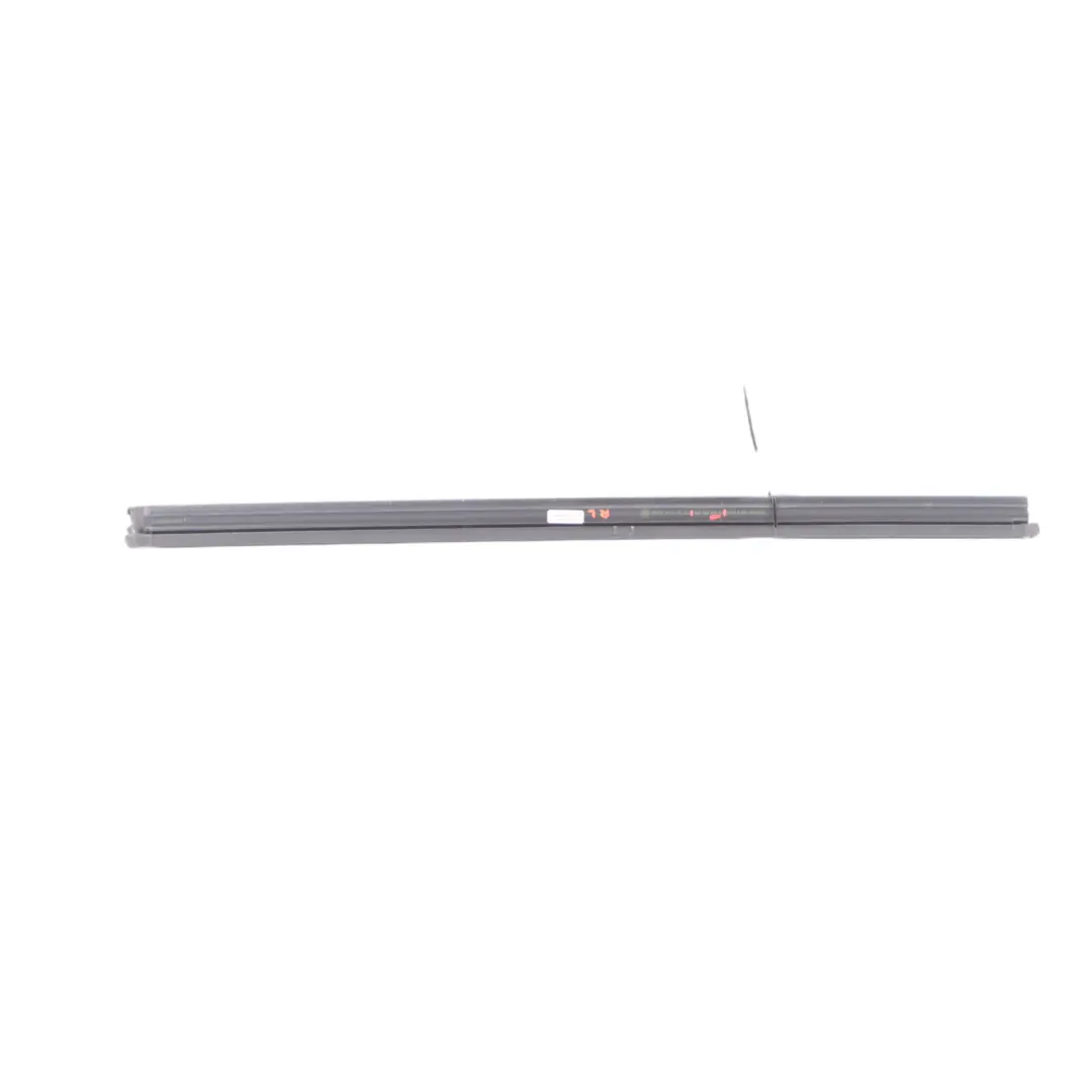 Guarnizione apertura del finestrino interno posteriore sinistro per VW Tiguan 5N con numero di parte 5N0839479A VW Tiguan 5N Guarnizione apertura del finestrino interno posteriore sinistro - SKU 5N0839479A - Numero di parte 5N0839479A