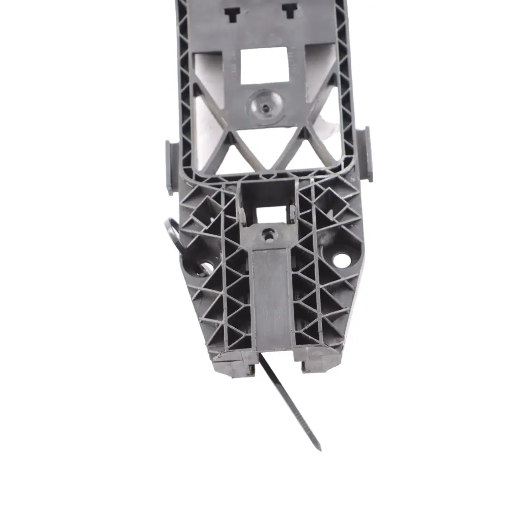 6J Puerta Trasera Manija Portador Izquierdo Soporte Montaje 5N0839885 para Seat Ibiza con número de pieza 5N0839885H Seat Ibiza 6J Puerta Trasera Manija Portador Izquierdo Soporte Montaje 5N0839885 - SKU 5N0839885H-1 - Número de pieza 5N0839885H