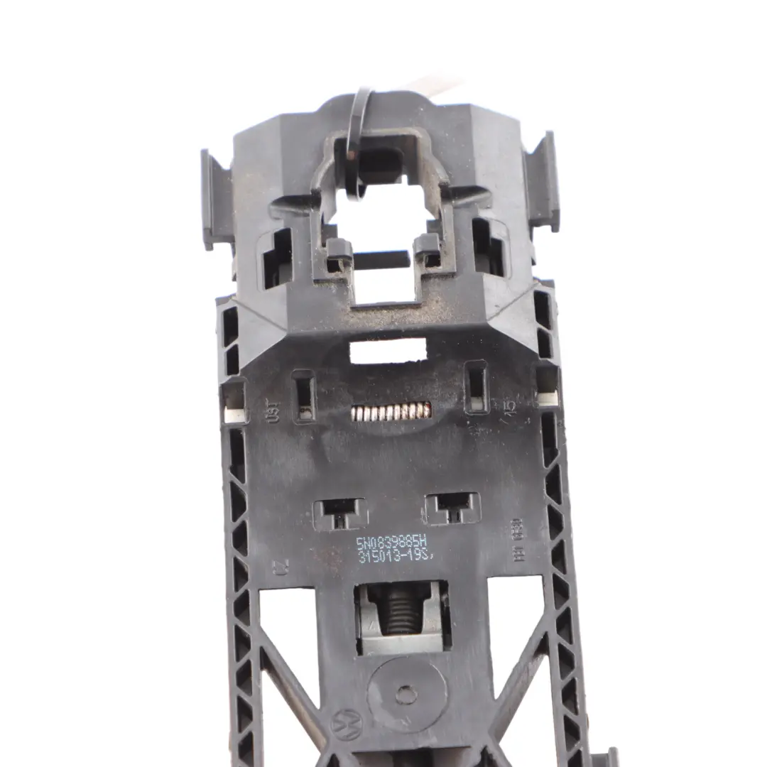 Poignée de Porte Base Support Avant Gauche pour Volkswagen Polo 6R à propos du numéro de pièce 5N0839885H Volkswagen Polo 6R Poignée de Porte Base Support Avant Gauche - SKU 5N0839885H - Numéro de pièce 5N0839885H