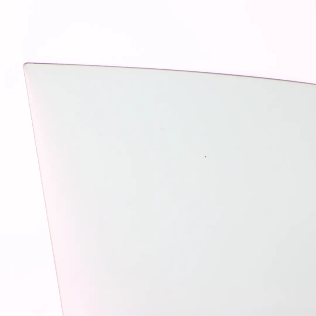 Cristal Puerta Delantera Derecha Verde AS2 para Volkswagen Tiguan 5N con número de pieza 5N0845202 Volkswagen Tiguan 5N Cristal Puerta Delantera Derecha Verde AS2 - SKU 5N0845202 - Número de pieza 5N0845202