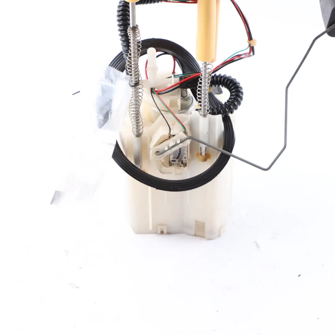 Pompa serbatoio carburante Mittente 5N0919050E per Volkswagen TIGUAN 5N con numero di parte 5N0919088E Volkswagen TIGUAN 5N Pompa serbatoio carburante Mittente 5N0919050E - SKU 5N0919088E - Numero di parte 5N0919088E