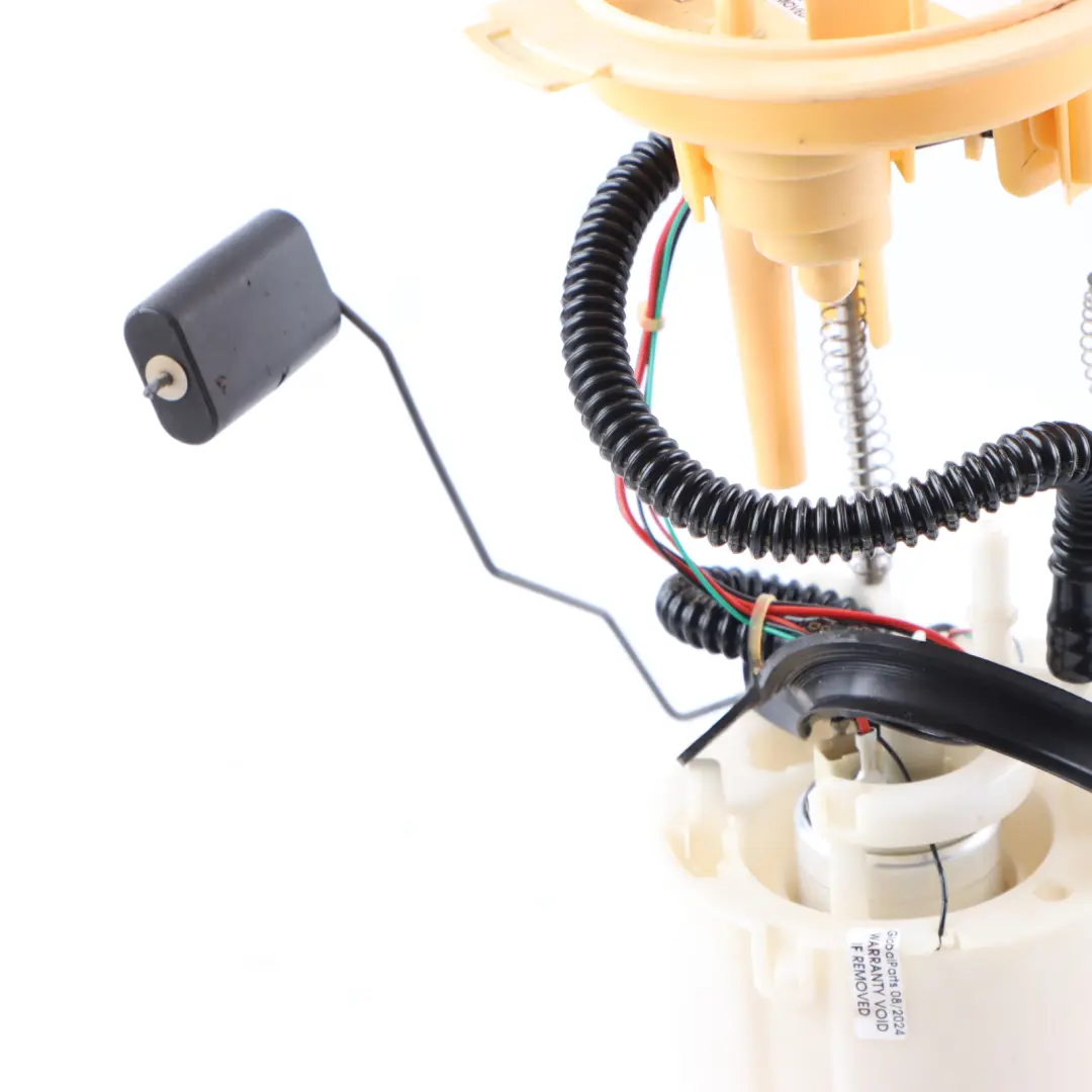 Pump Sender Unit 5N0919050E to VW Volkswagen TIGUAN 5N 2.0 TDI Fuel Tank with Part number 5N0919088E VW Volkswagen TIGUAN 5N 2.0 TDI Fuel Tank Pump Sender Unit 5N0919050E - SKU 5N0919088E - Part number 5N0919088E