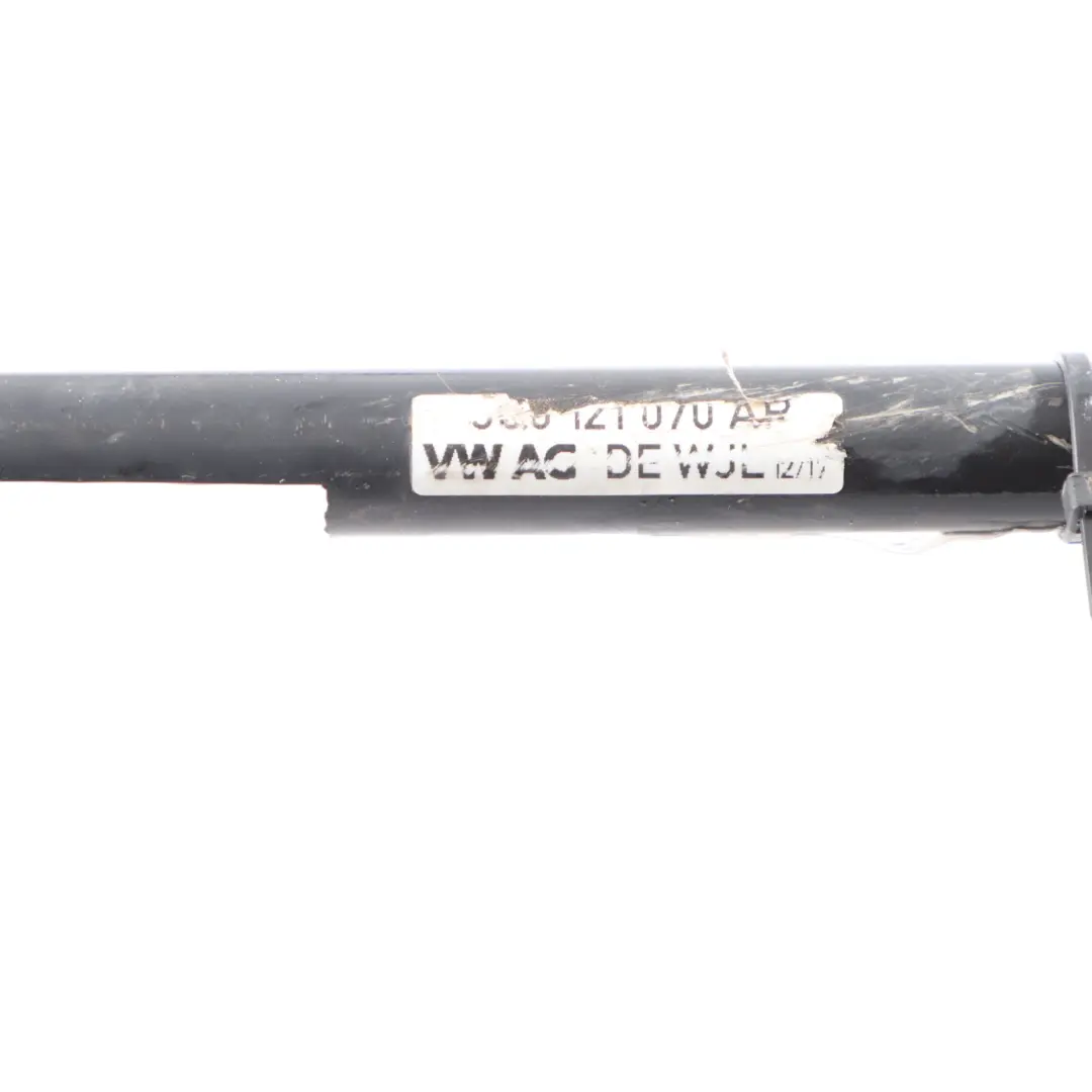 Tuyau Eau Moteur Liquide Refroidissement pour Audi A3 8V à propos du numéro de pièce 5Q0121070AP Audi A3 8V Tuyau Eau Moteur Liquide Refroidissement - SKU 5Q0121070AP - Numéro de pièce 5Q0121070AP