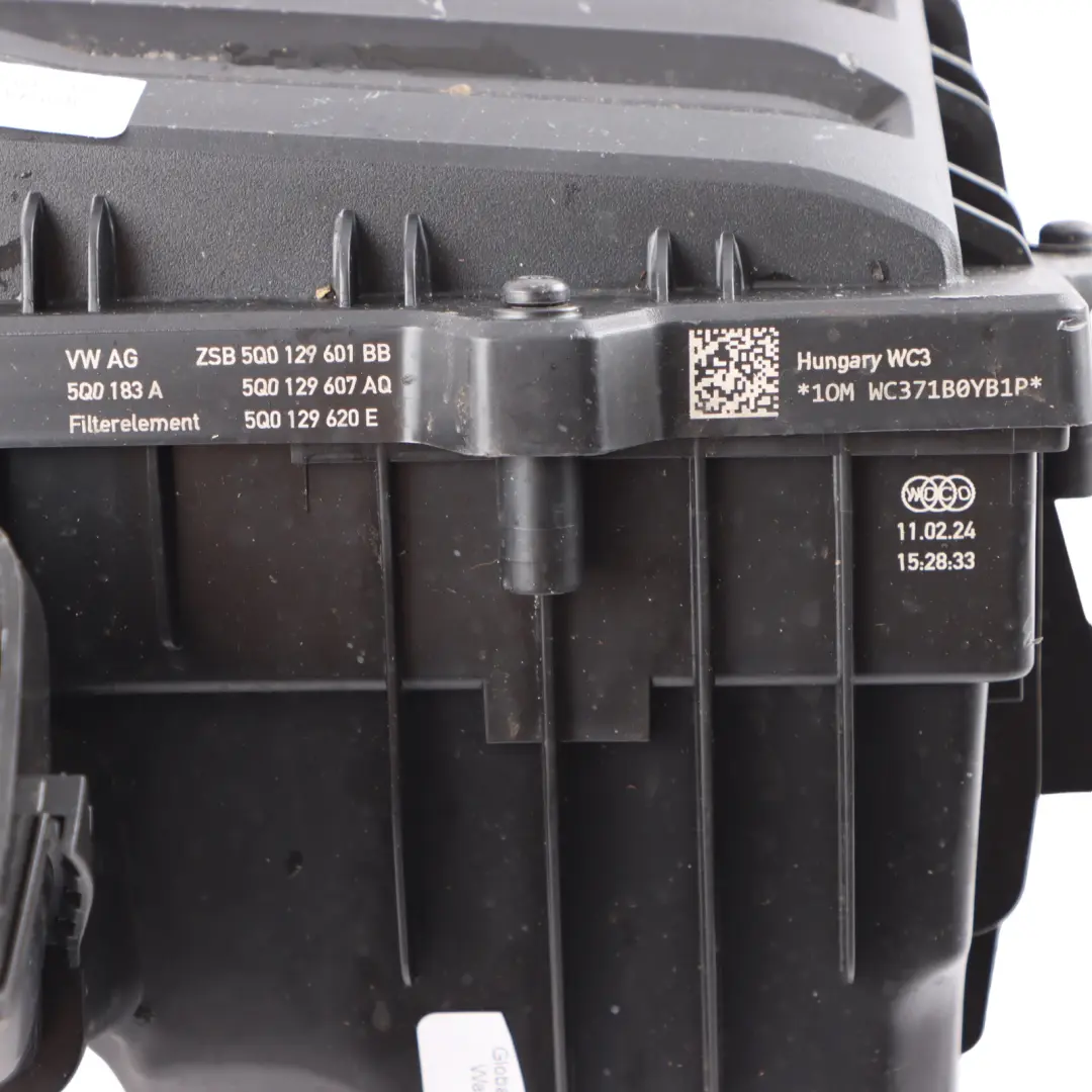 VW Volkswagen Golf Mk8 CD1 Hybrid 1.5 DFYA Air Filter Housing Box - SKU 5Q0129607AQ - Part number 5Q0129607AQ
