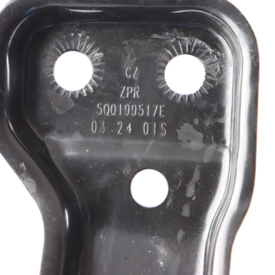 Support De Montage De Sous-Châssis Gauche pour VW Volkswagen Golf CD1 à propos du numéro de pièce 5Q0199517E VW Volkswagen Golf CD1 Support De Montage De Sous-Châssis Gauche - SKU 5Q0199517E - Numéro de pièce 5Q0199517E