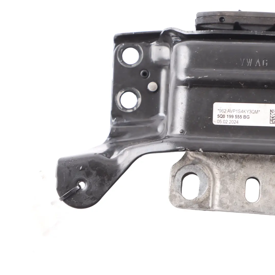 Gearbox Mount Bracket Support Carrier to Volkswagen Golf CD1 with Part number 5Q0199555BG Volkswagen Golf CD1 Gearbox Mount Bracket Support Carrier - SKU 5Q0199555BG - Part number 5Q0199555BG