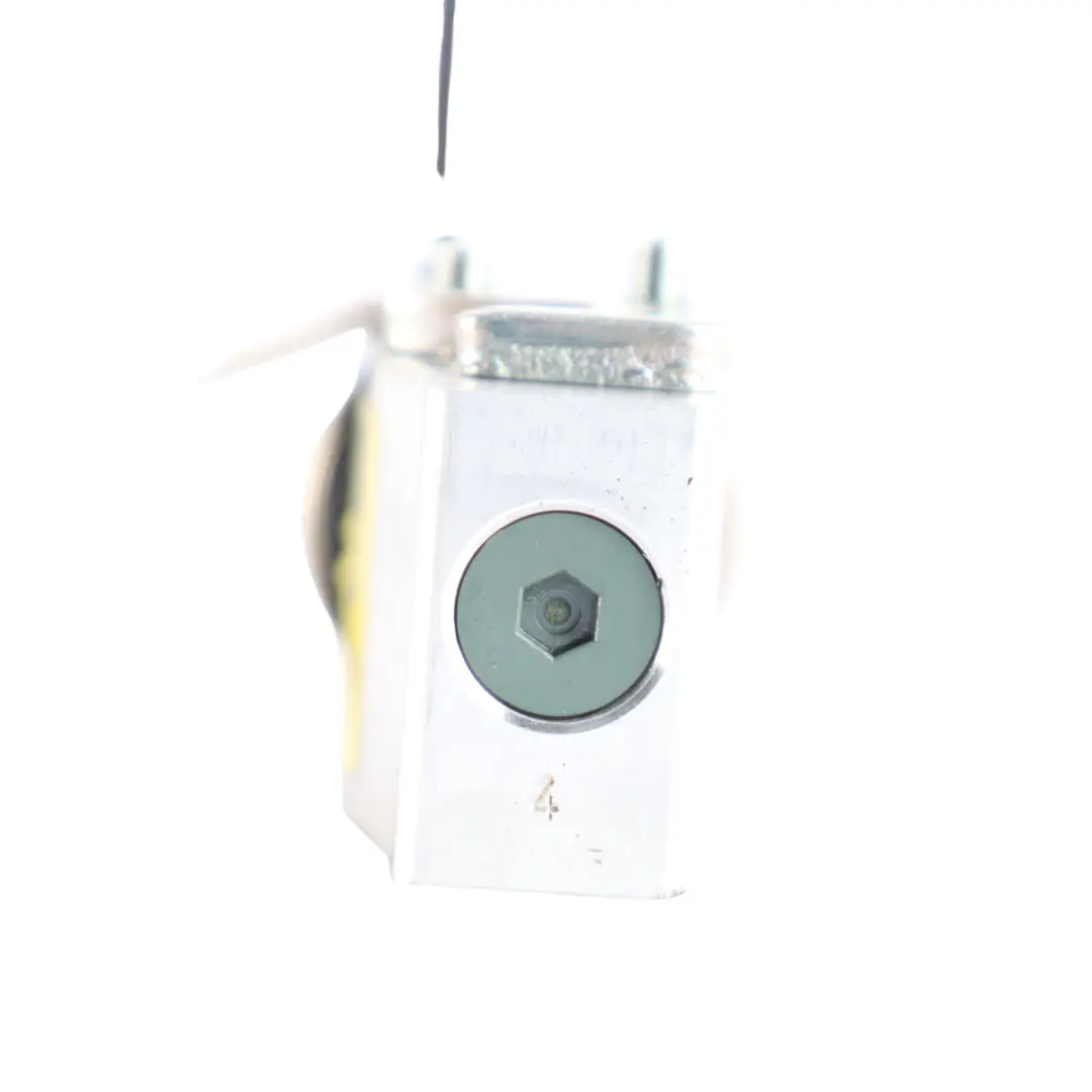 Valvola Espansione Aria Condizionata A/C Valvola per Volkswagen Golf CD1 con numero di parte 5Q0816679B Volkswagen Golf CD1 Valvola Espansione Aria Condizionata A/C Valvola - SKU 5Q0816679B - Numero di parte 5Q0816679B