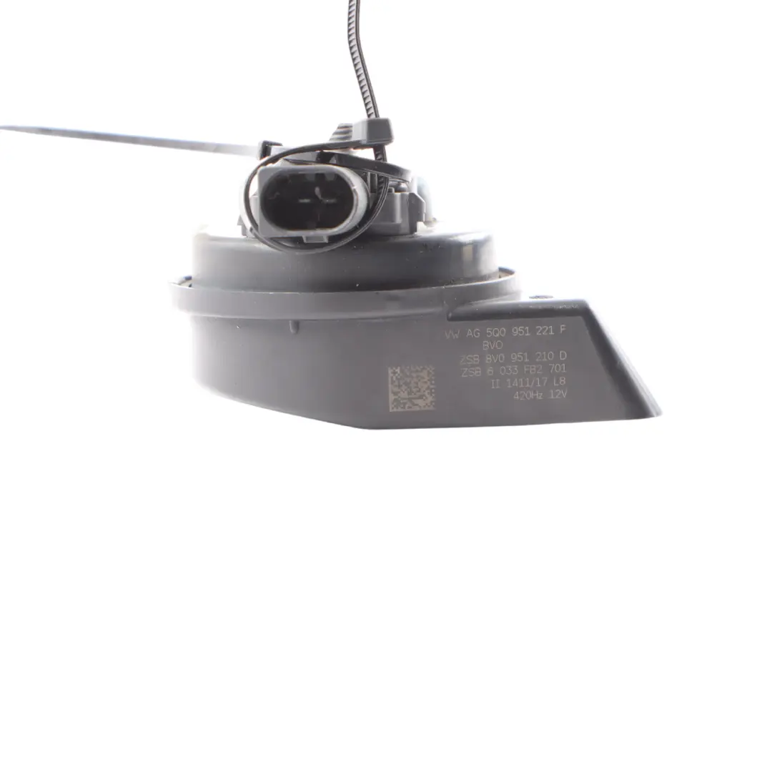 Tono Bajo Bocina Señal De Alarma Sirena Fanfarria para Audi A3 8V con número de pieza 5Q0951221F Audi A3 8V Tono Bajo Bocina Señal De Alarma Sirena Fanfarria - SKU 5Q0951221F - Número de pieza 5Q0951221F