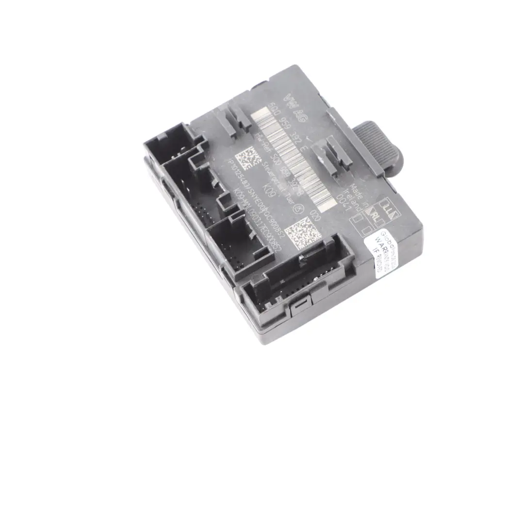 Módulo Control Puerta Lado Delantero Pasajero Izquierdo para Audi A3 S3 8V con número de pieza 5Q0959392B Audi A3 S3 8V Módulo Control Puerta Lado Delantero Pasajero Izquierdo - SKU 5Q0959392B - Número de pieza 5Q0959392B