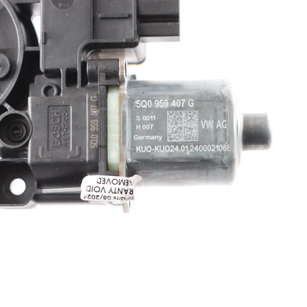 Hintertür rechts Fensterheber Regulator Motor für Volkswagen Golf CD1 mit Teilenummer 5Q0959407G Volkswagen Golf CD1 Hintertür rechts Fensterheber Regulator Motor - SKU 5Q0959407G - Teilenummer 5Q0959407G