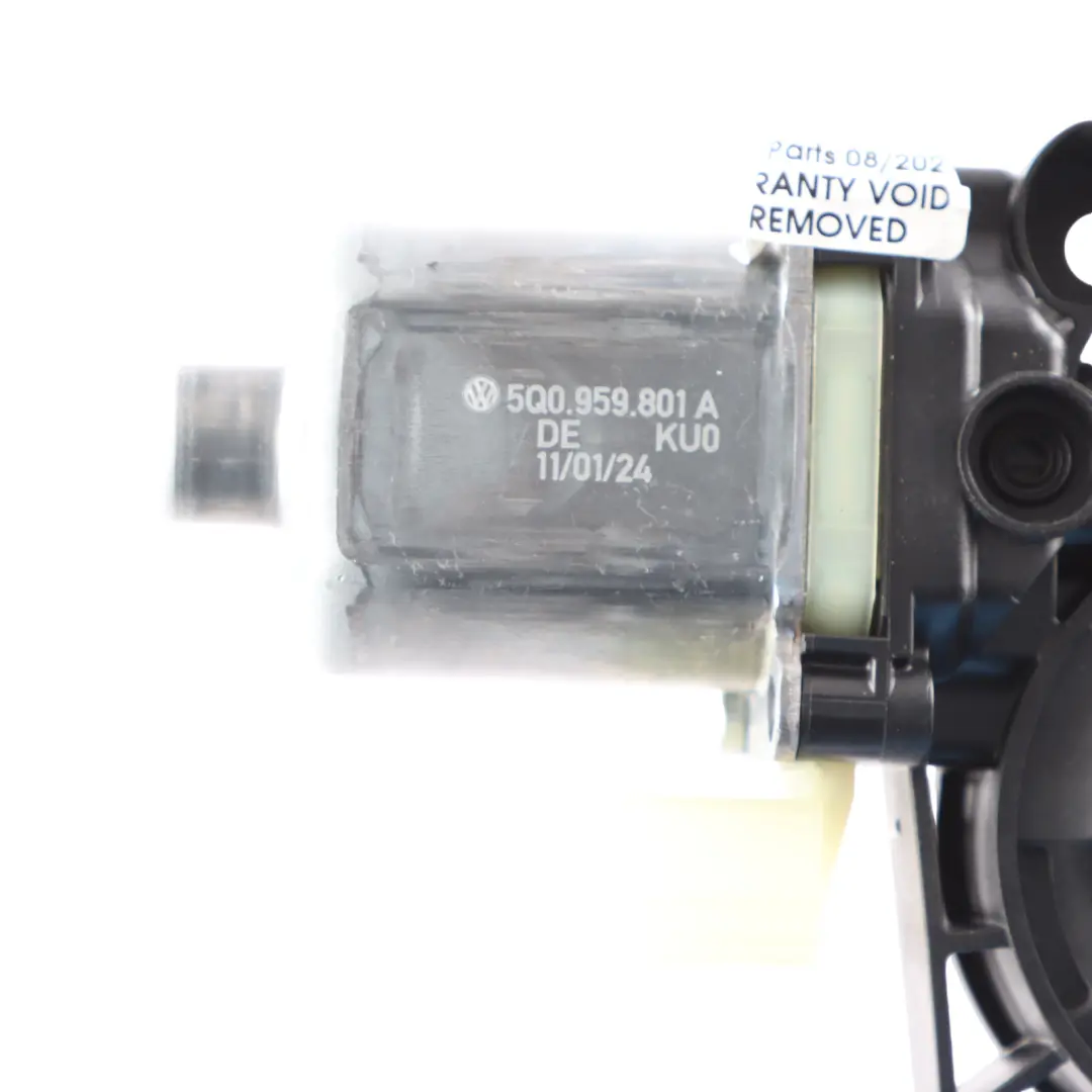 Volkswagen Golf CD1 Front Door Left N/S Window Lifter Regulator Motor - SKU 5Q0959801A - Part number 5Q0959801A
