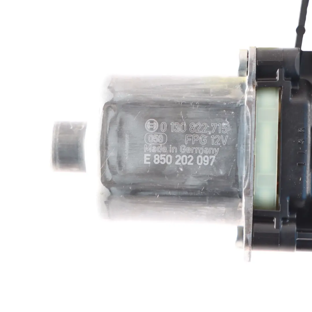 Volkswagen Golf CD1 Front Door Left N/S Window Lifter Regulator Motor - SKU 5Q0959801A - Part number 5Q0959801A