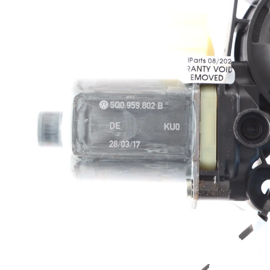 5F Elevador Puerta Delantera Izquierda para Motor Audi A3 8V Seat Leon con número de pieza 5Q0959802B Motor Audi A3 8V Seat Leon 5F Elevador Puerta Delantera Izquierda - SKU 5Q0959802B - Número de pieza 5Q0959802B