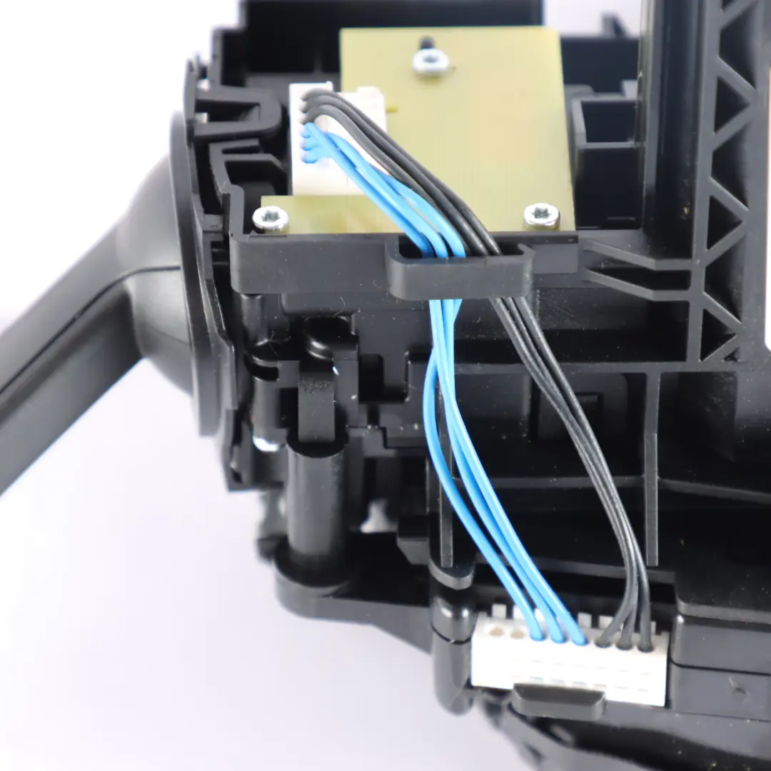 Light Control Indicator Wiper Stalk Squib to VW Volkswagen Golf CD1 with Part number 5Q1953507GA VW Volkswagen Golf CD1 Light Control Indicator Wiper Stalk Squib - SKU 5Q1953507GA - Part number 5Q1953507GA