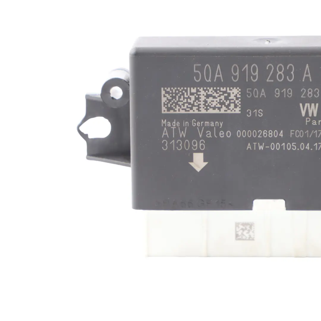 Asistente Aparcamiento PDC Módulo Control para Audi A3 S3 8V VW Golf 7 con número de pieza 5QA919283A Audi A3 S3 8V VW Golf 7 Asistente Aparcamiento PDC Módulo Control - SKU 5QA919283A - Número de pieza 5QA919283A
