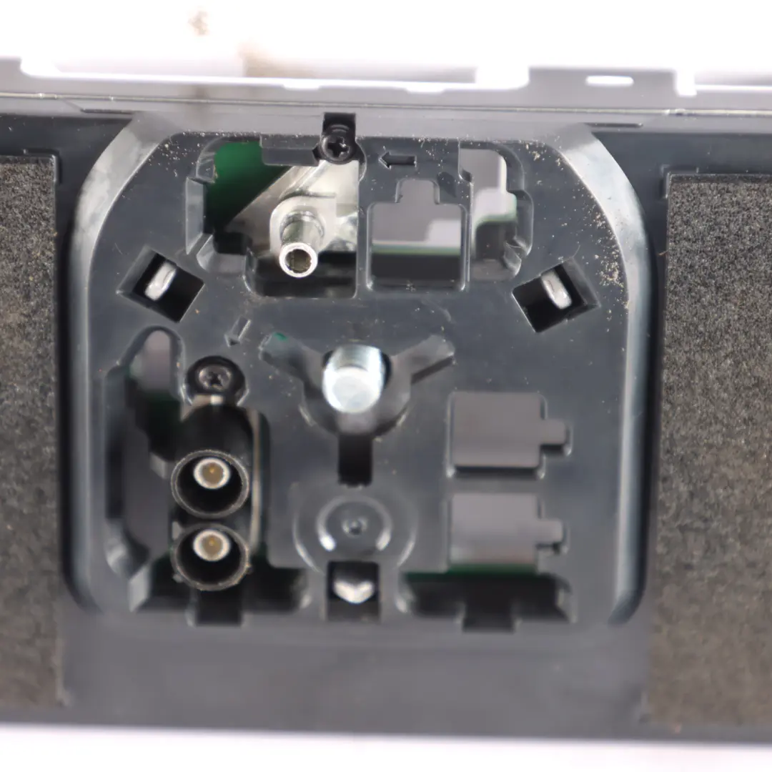 Antenna Amplifier Transmitter Receiver Module ECU to Volkswagen Golf CD1 with Part number 5WA035741B Volkswagen Golf CD1 Antenna Amplifier Transmitter Receiver Module ECU - SKU 5WA035741B - Part number 5WA035741B