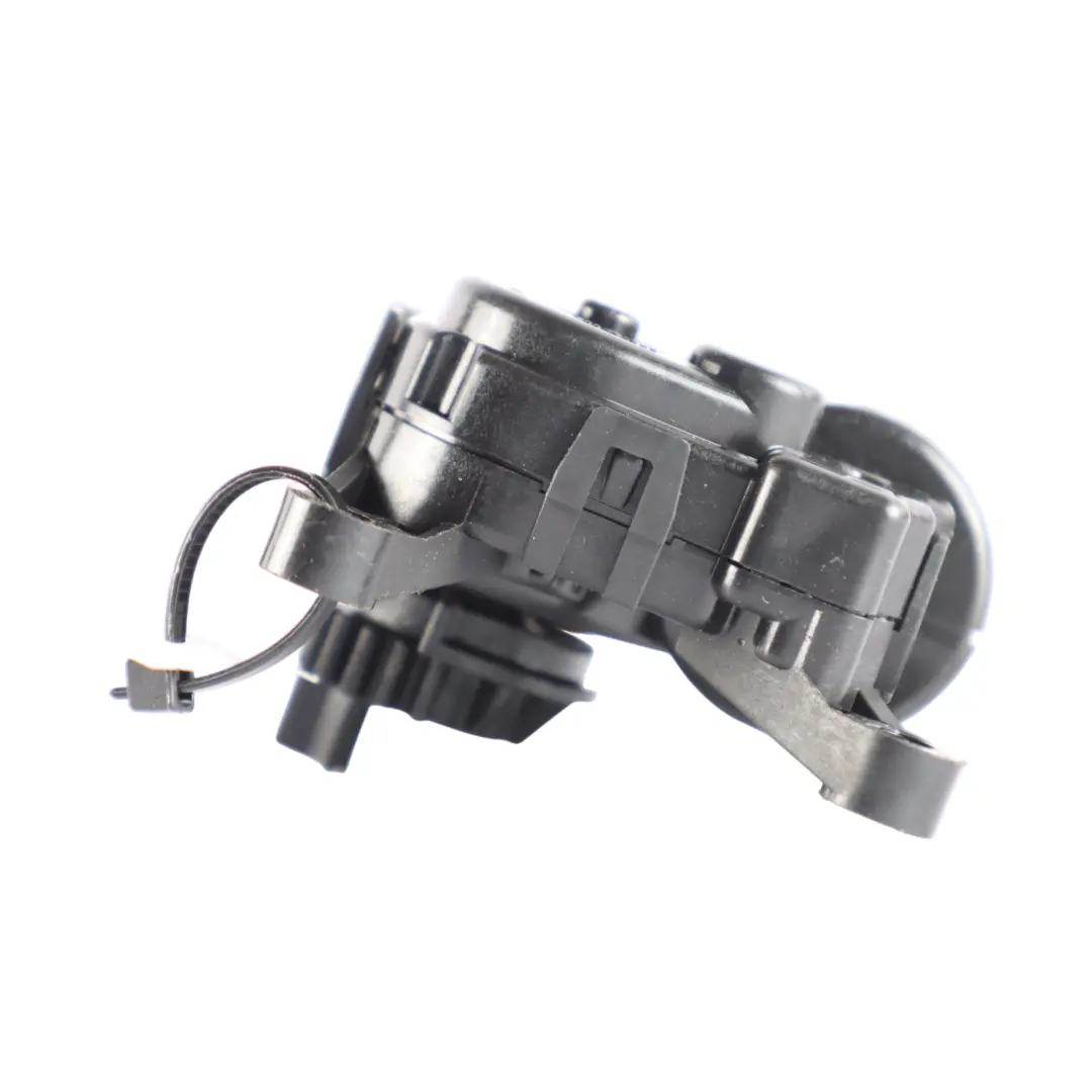 Volkswagen Golf CD1 Attuatore riciclo riscaldatore sportello ventilazione - SKU 5WA907511B - Numero di parte 5WA907511B