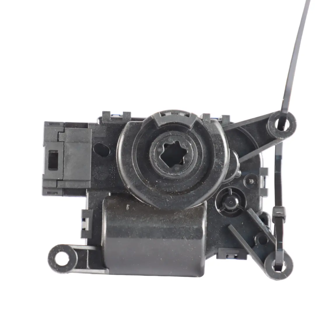 Volkswagen Golf CD1 Air Vent Heater Actuator Flap Motor - SKU 5WA907511C - Part number 5WA907511C