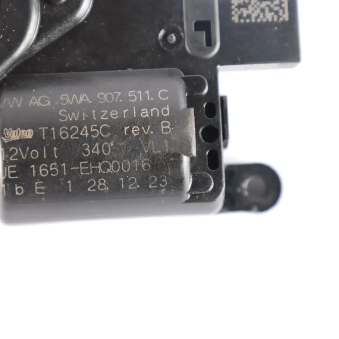 Vent Heater Actuator Flap Motor to Volkswagen Golf CD1 Air with Part number 5WA907511C Volkswagen Golf CD1 Air Vent Heater Actuator Flap Motor - SKU 5WA907511C - Part number 5WA907511C