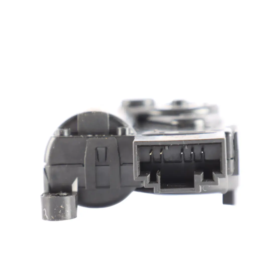 Vent Heater Actuator Flap Motor to Volkswagen Golf CD1 Air with Part number 5WA907511C Volkswagen Golf CD1 Air Vent Heater Actuator Flap Motor - SKU 5WA907511C - Part number 5WA907511C