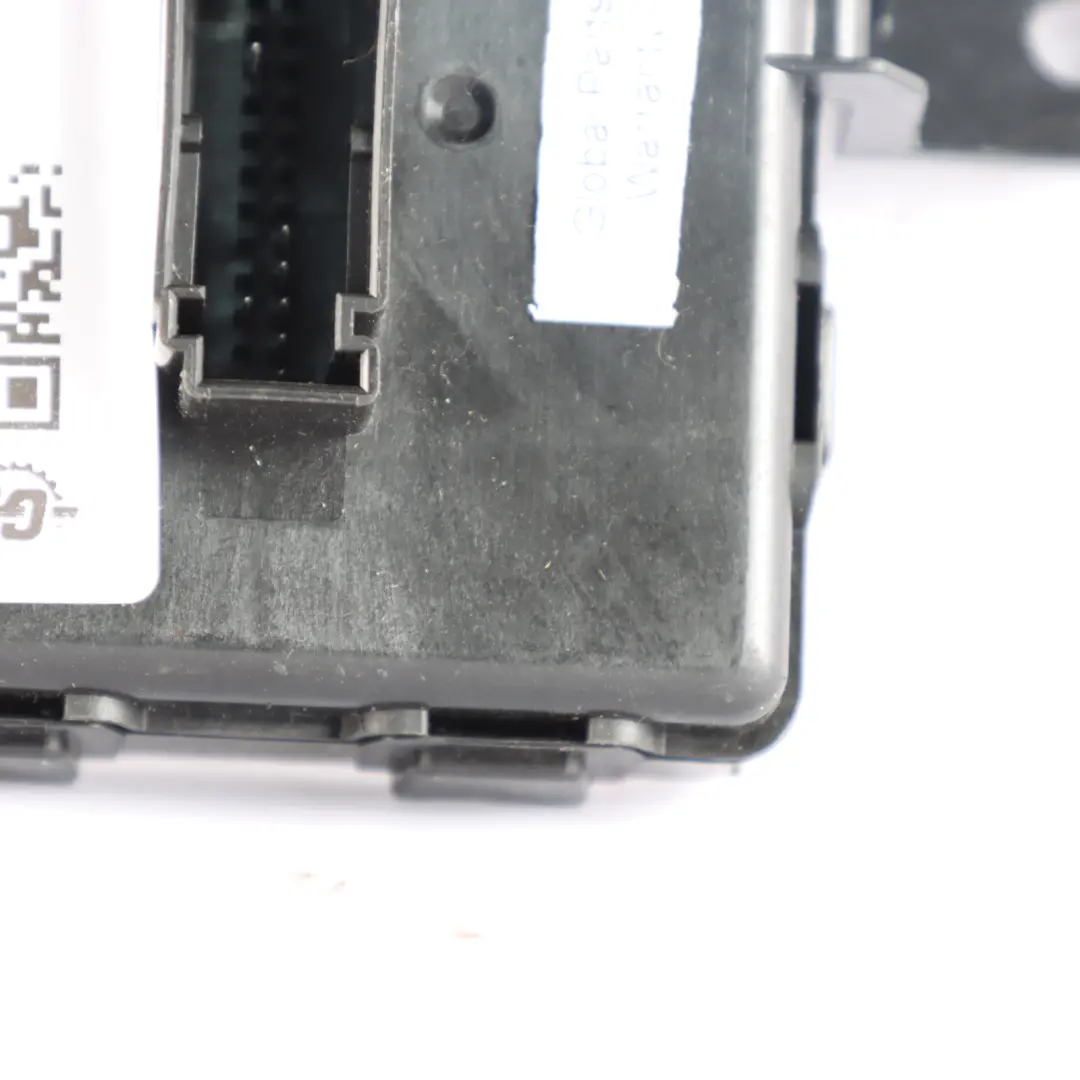 Keyless Go Module ECU Entry Control Unit to Volkswagen Golf CD1 with Part number 5WA959436P Volkswagen Golf CD1 Keyless Go Module ECU Entry Control Unit - SKU 5WA959436P - Part number 5WA959436P