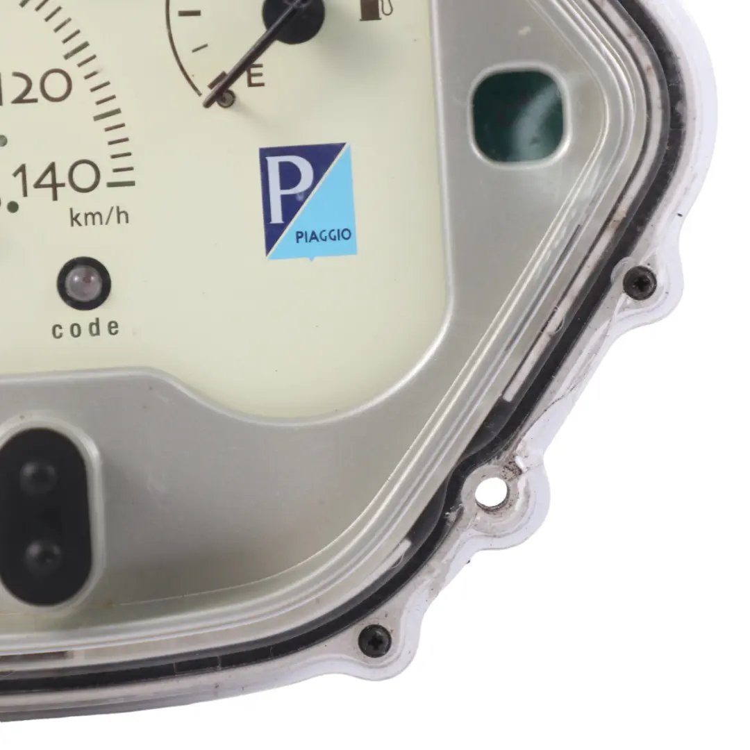 Piaggio 125 GTS Strumento Cluster Orologi Speedo per Vespa con numero di parte 640097 Vespa Piaggio 125 GTS Strumento Cluster Orologi Speedo - SKU 640097 - Numero di parte 640097