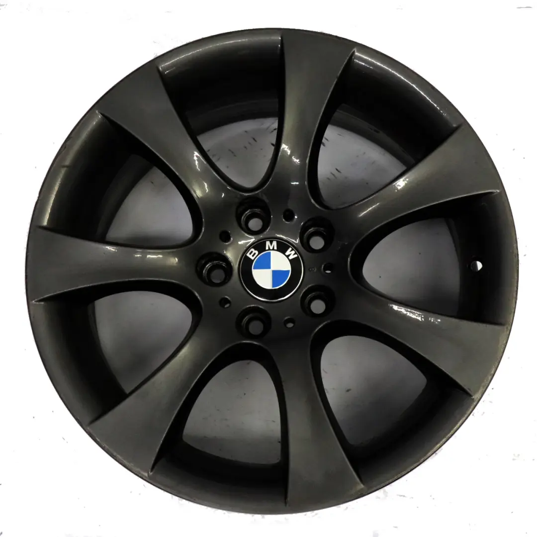 Cerchio in lega nero 18" 8J ET:20 Star Spoke 124 per BMW E60 E61 con numero di parte 6760617 BMW E60 E61 Cerchio in lega nero 18" 8J ET:20 Star Spoke 124 - SKU 6760617-6 - Numero di parte 6760617
