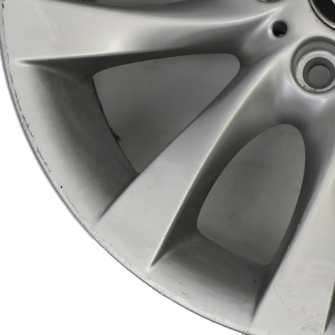 Silber Alu Felge Alufelge 18" V-Speiche 217 8,5J ET:52 für BMW E81 E87 LCI mit Teilenummer 6779380 BMW E81 E87 LCI Silber Alu Felge Alufelge 18" V-Speiche 217 8,5J ET:52 - SKU 6779380-2 - Teilenummer 6779380