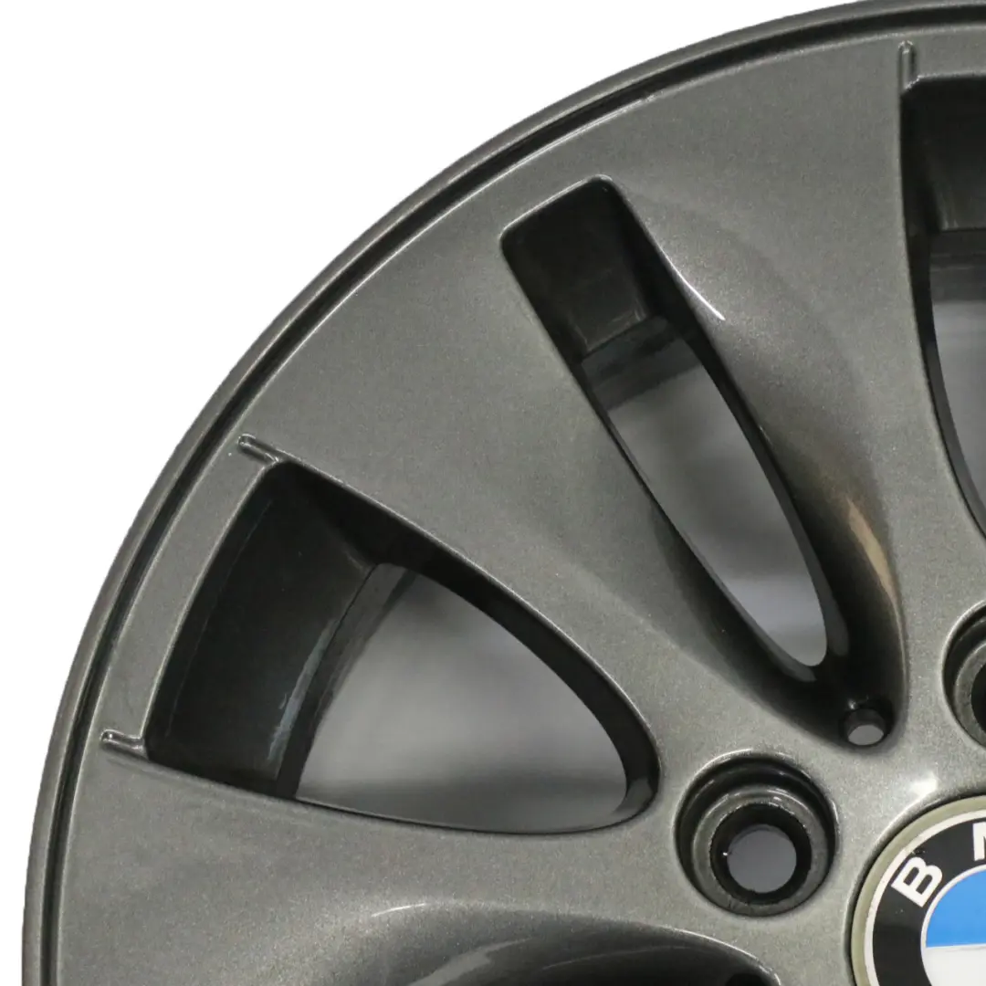 Cerchio in lega grigio 16" a razze V 229 ET:42 6,5J per BMW E81 E82 E87 con numero di parte 6779786 BMW E81 E82 E87 Cerchio in lega grigio 16" a razze V 229 ET:42 6,5J - SKU 6779786-9 - Numero di parte 6779786